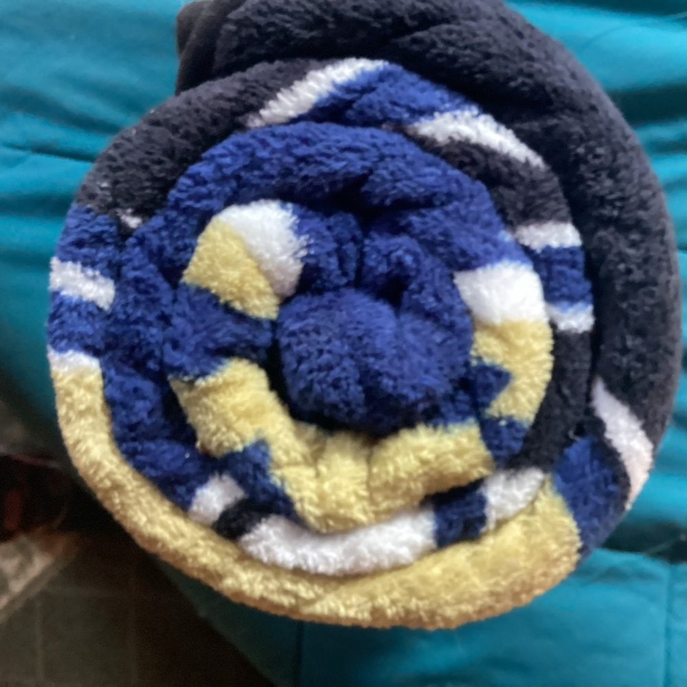 NFL St. Louis Rams Micro Raschel Blanket - Blue and Yellow - Picture 4 of 4